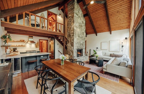 Weston Ski Chalet | Modern cabin oasis close to Stratton, Okemo, Bromley and Magic