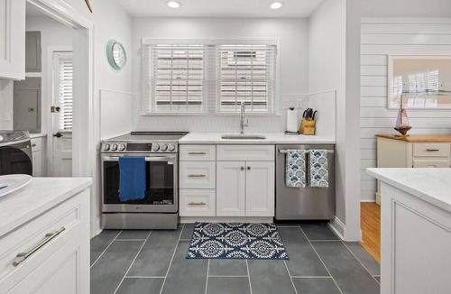 Margate City House | Modern Coastal Living in Margate!