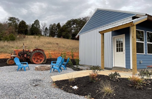Newport Cottage | Modern Cottage in a Farm Setting