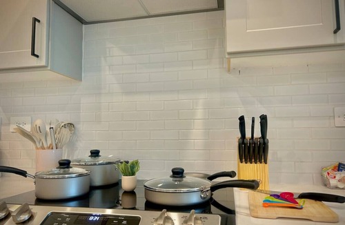 Sherman Apartment | Modern&cozy, Washer/dryer, Pool,gym,workerfriendly