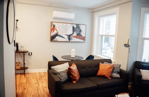 Downtown Wilmington Apartment | Modern Downtown 1BR | Free Garage Parking + Workspace