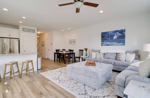 Hampstead House | Modern Family Home in Hampstead w/Patio & Grill!