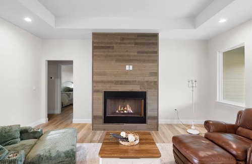Giddings House | Modern Farmhouse Retreat - Leon's Crossing