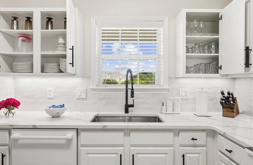 North Myrtle Beach Villa | Modern Golf-View Condo Barefoot Resort Amazing Pools Premium Beach Gear