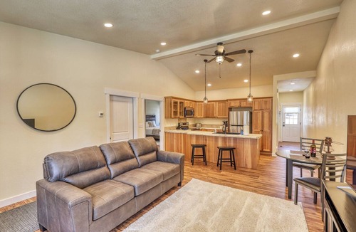 Rockerville Condo | Modern King Condo Near Rapid City and Mt. Rushmore.