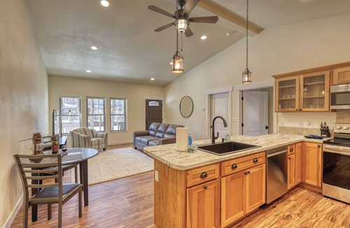 Rockerville Condo | Modern King Condo Near Rapid City and Mt. Rushmore.