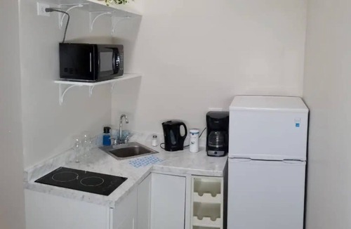 Marietta Apartment | Modern King Studio Apt w/Private Entrance