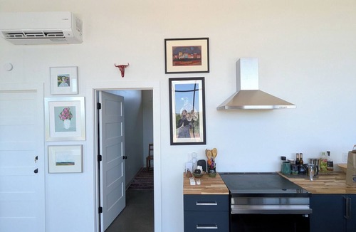 Neal House | Modern Lodge Near Fall River, Huge Windows and Views, Very Private