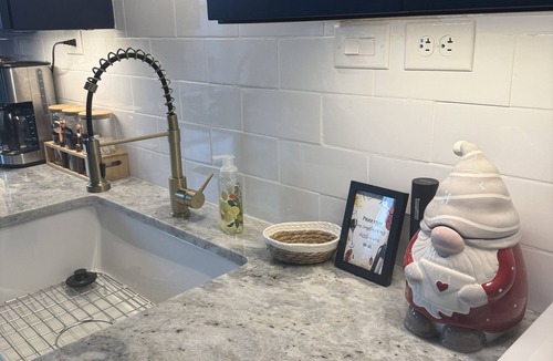 Newberry Apartment | Modern Loft on Main! Downtown Newberry