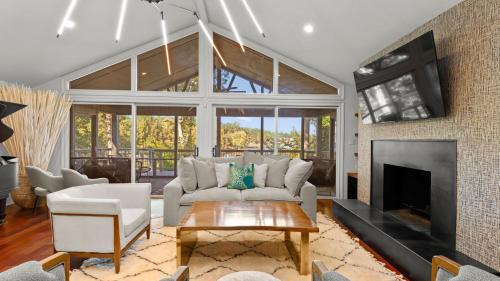 Denver House | Modern Masterpiece by AvantStay