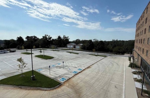 North Central Omaha Apartment | Modern Omaha Apartment: Fitness & Pickleball Courts