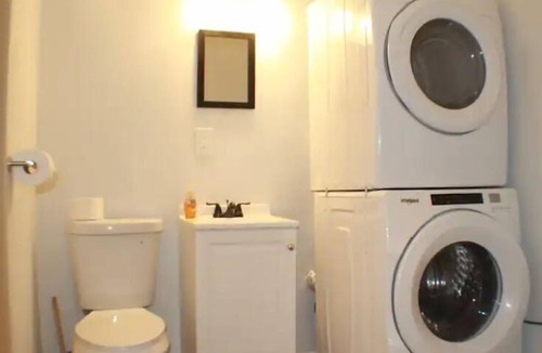 Coalfield House | Modern Retreat Near Windrock - Indirect Access to Trails