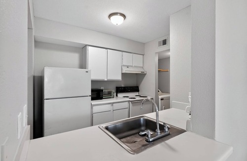 Donelson Apartment | Modern stay minutes from downtown Nashville