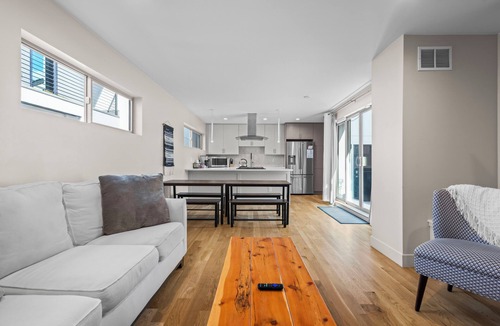 West Colfax Apartment | Modern Townhome for long stays | Near Sloan’s Lake