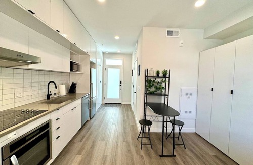 City Park West Apartment | Modern Uptown Studio Near Downtown!