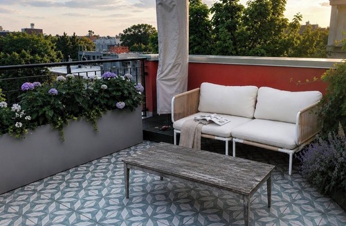 Gowanus Apartment | Modern & Warm Family-friendly Carroll Gardens Duplex with Private Rooftop