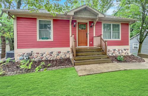 Spirit Lake Villa | Monarch Cove Home off West Lake