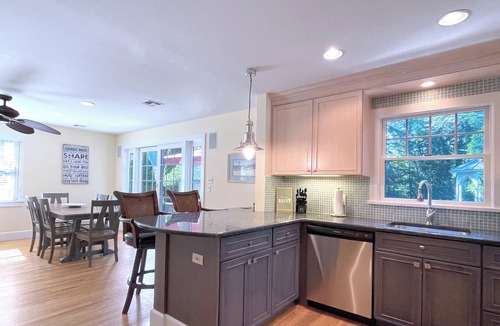 Spring Lake House | MONTH+ RENTALS ONLY-Immaculate Spring Lake, walk to beach/pool/town. Top reviews