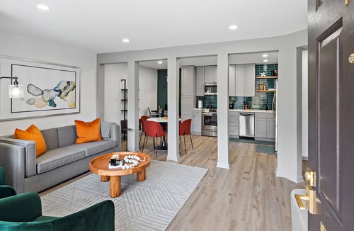 North Bethesda Condo | Month to Month Upscale 1bed/1bath Living