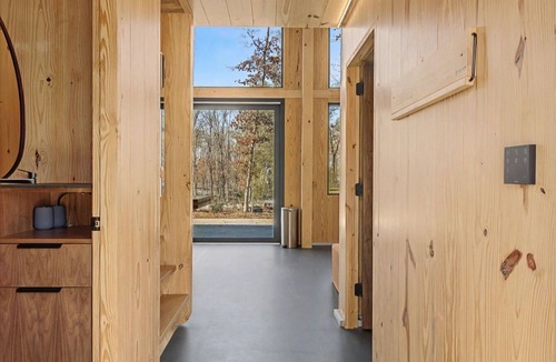 Tracy City Cabin | Mori House at The Retreat at Water's Edge