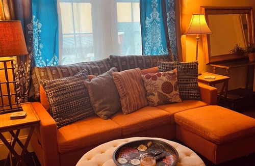 Winchester Apartment | Morocco Loft 2BR overlooking city walking mall