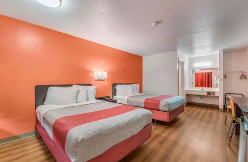 Gadsden Hotel | Motel 6 Attalla, AL