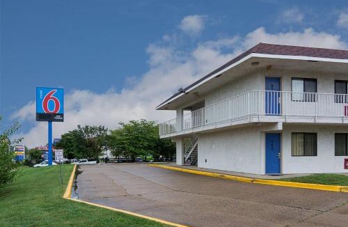 George Washington Hotel | Motel 6 Fredericksburg, Va - North