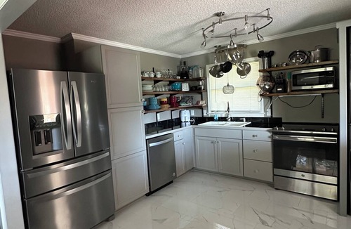 Mount Holly House | Mount Holly Studio Suite - 10 min from Whitewater