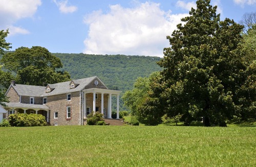Chickamauga Cottage | Mountain Cove Farms Resort