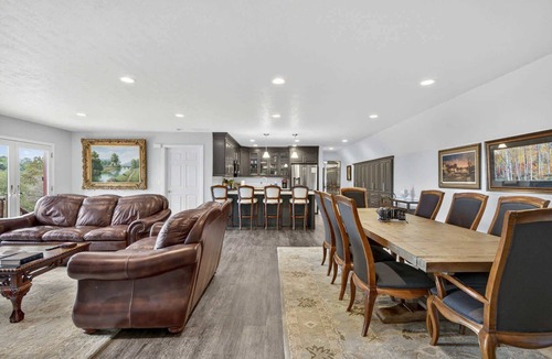 Old Fields Apartment | Mountain Escape w Private Suite Modern Comforts