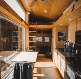 Vilas House | Mountain High Aster a tranquil tiny home nestled high in the mountains near Boone, NC
