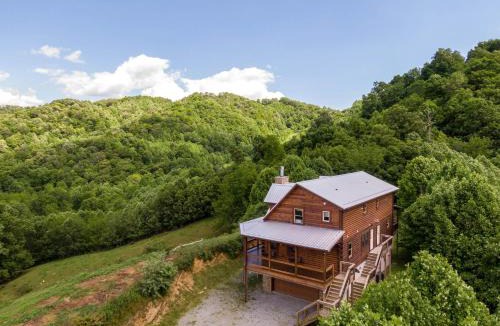 Boone House | Mountain Range Retreat