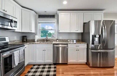 Berryville House | Mountain View Cottage @ 66-acre Horse Farm