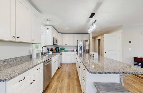 Intervale House | Mountain view home centrally located: All season outdoor entertainment