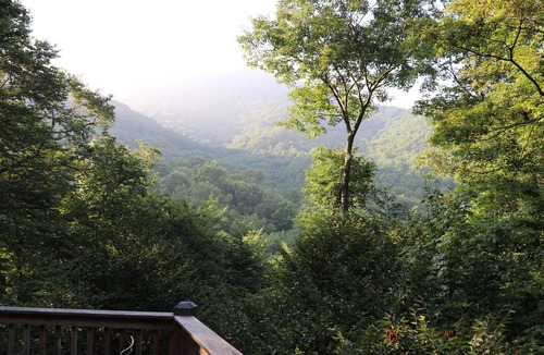 Zionville Cabin | Mountain View - Hot Tub - Mountain View Sleeps 6 - Dog/Pet Friendly -