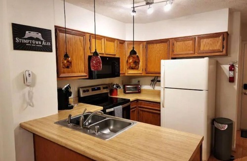 Davis House | Mountain Views, Skiing, Heated Pool, Fireplace