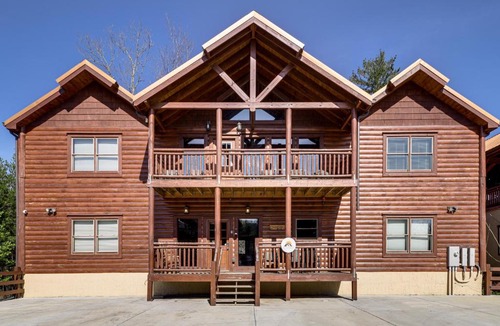 Caton House | Mtn-View Home w/Heated Indoor Pool & Hot Tub