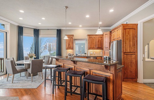 Jefferson House | Mulligan Manor, Scenic Golf Views & Fun Amenities!