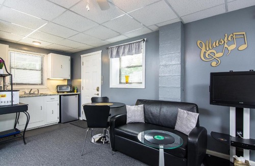 Donelson Apartment | Music Valley Studio - No Stairs - Opryland Area