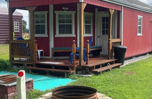 Wakefield Cabin | My cute tiny house in the country