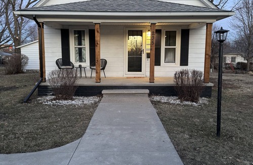 Creston House | Myrtle Lane home, nestled just minutes away from downtown! Newly remodeled