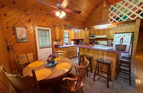 Mentone Cabin | Nature Oasis | Hot Tub | Fishing Pond | Fire Pit