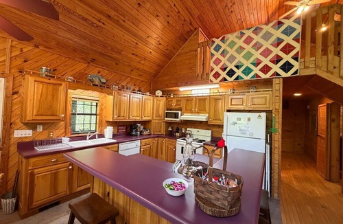 Mentone Cabin | Nature Oasis | Hot Tub | Fishing Pond | Fire Pit