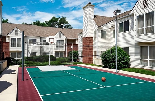 Parole Hotel | Nautical Adventure Awaits in Annapolis Suites! Pets Allowed Here! Free Breakfast