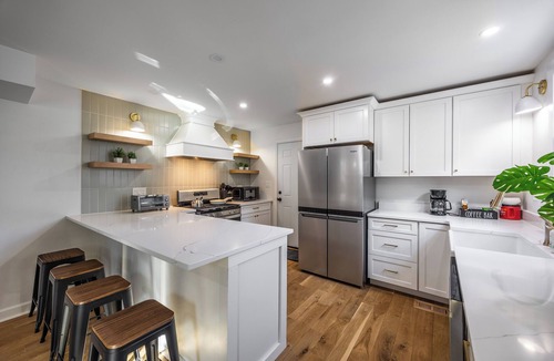 Highland Park House | Near Ravinia and Navy Base, charming 3-bedroom house in peaceful Highland Park