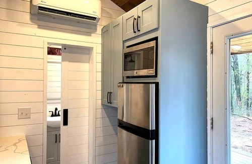 Groveoak Cabin | Nestled in Nature: Experience Tiny House Living Bliss in Northern Alabama