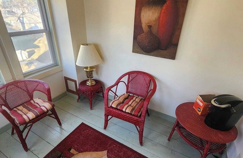 Charles City House | Nestled in the heart of America’s Hometown!