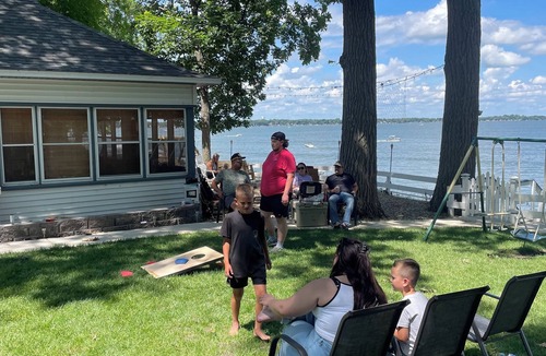 Clear Lake House | NEW 2026 Lakefront 8 bdrm 5 bath priv dock. Sleeps 23 +. Best view on the lake!