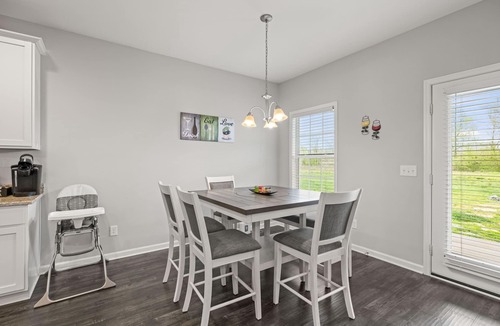 Spring Hill House | NEW 3-BR townhome in delightful Spring Hill with WiFi, AC and many amenities