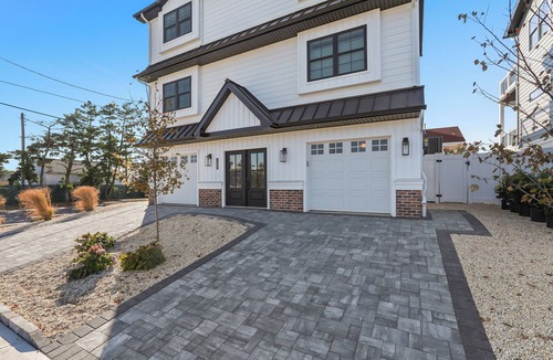 Surf City House | NEW 5-bedroom house 7 Houses to beach w/Elevator, Pool, Outdoor Kitchen&Fire Pit